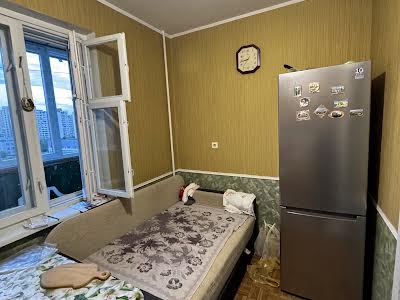 квартира по адресу Драгоманова ул., 7-А