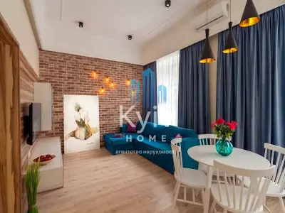 квартира по адресу Софиевская пл., 18
