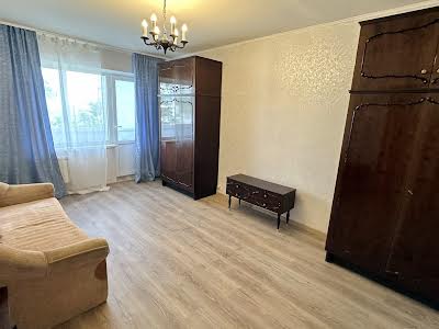 квартира по адресу Викентия Беретти ул., 3