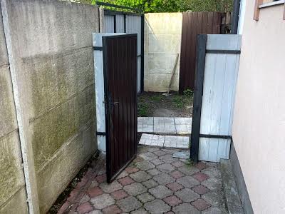 дом по адресу Патріарха Володимира Романюка ул. (Жовтнева), 9