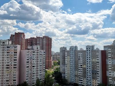 квартира за адресою Анни Ахматової вул., 16-В