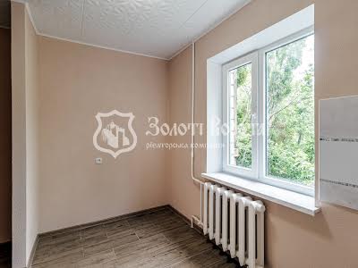 квартира по адресу Новоукраинская ул., 1/3