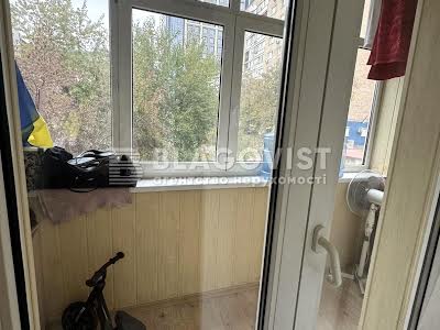 квартира за адресою Євгена Коновальця вул. (Щорса), 3