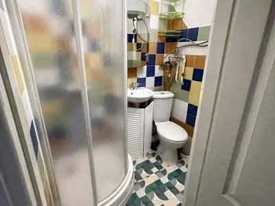 квартира за адресою Набережно-Хрещатицька вул., 35