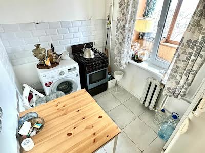 квартира за адресою Романа Ратушного вул. (Волгоградська), 3