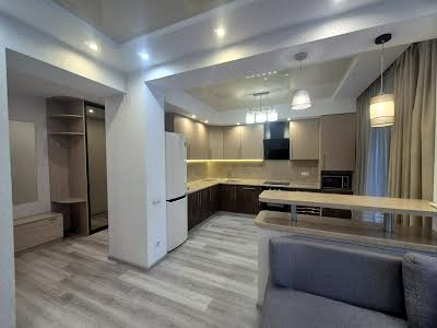 квартира за адресою Регенераторна вул., 4