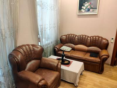 квартира по адресу Евгения Чикаленко ул. (Пушкінська), 43