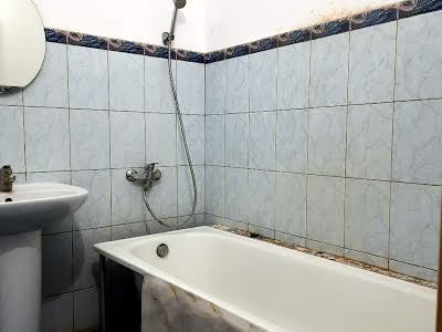 квартира за адресою Буча, Богдана Хмельницького бульв., 10