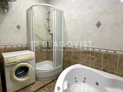 квартира за адресою Дмитрівська вул., 9-11