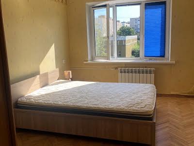 квартира по адресу Голосеевский просп. (40-летия Октября), 114 к2