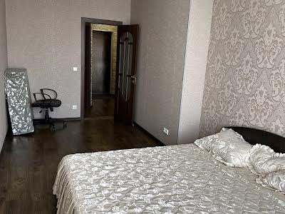 квартира по адресу Киев, Драгоманова ул., 2