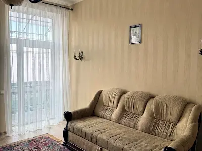 квартира за адресою Пантелеймона Куліша вул., 47