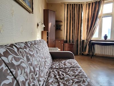 квартира за адресою Панаса Мирного вул., 17