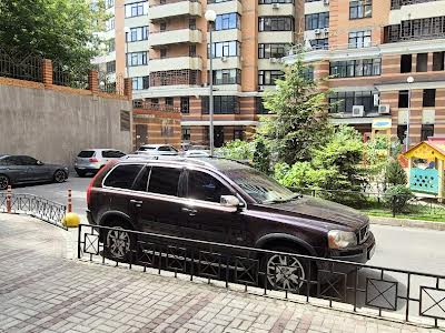 комерційна за адресою Лесі Українки бульв., 7-Б