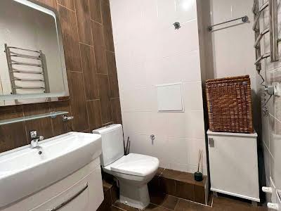 квартира за адресою Гостинна вул., 3