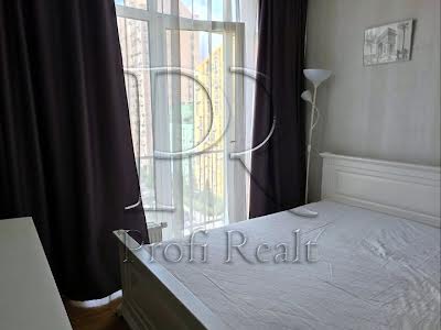 квартира за адресою Регенераторна вул., 4 к3