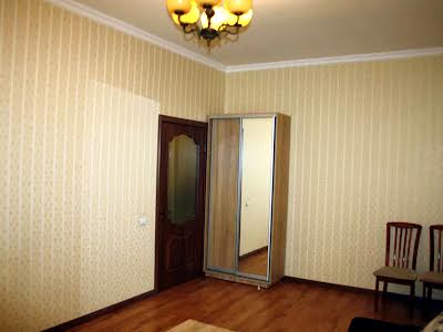 квартира за адресою Марії Приймаченко бульв. (Академіка Ліхачова), 2
