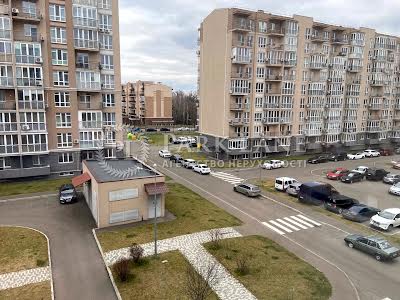 квартира за адресою Метрологічна вул., 56а