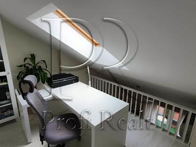 квартира за адресою Регенераторна вул., 4