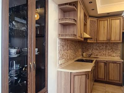 квартира за адресою Драгоманова вул., 40-З