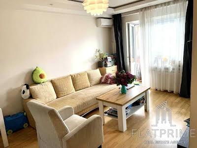 квартира по адресу Киев, Пражская, 8
