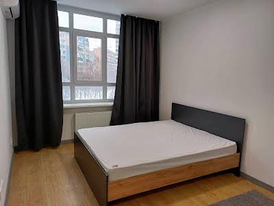 квартира за адресою Миколи Гулака вул., 4