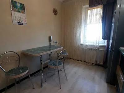 квартира за адресою Драгоманова вул., 5
