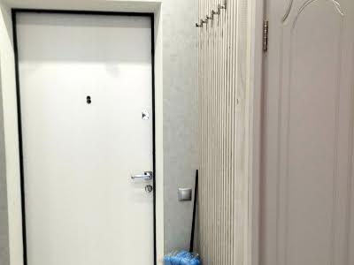 квартира за адресою Митрополита Василя Липківського вул. (Урицького), 38