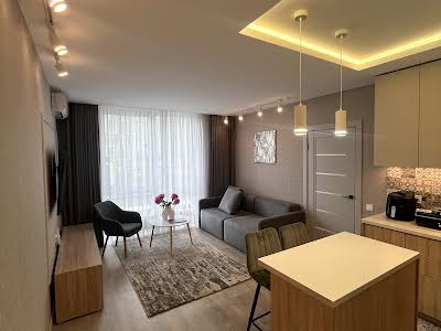 квартира за адресою Зарічна вул., 6