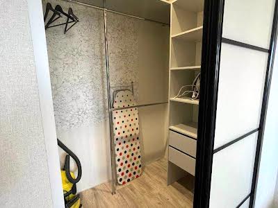 квартира за адресою Каденюка вул., 8