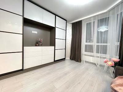 квартира за адресою с. Софіївська борщагівка, Молодіжна вул., 4