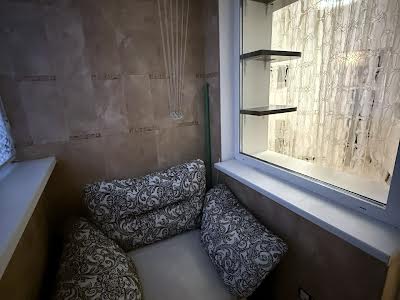 квартира по адресу Олены Пчилки ул., 3-А