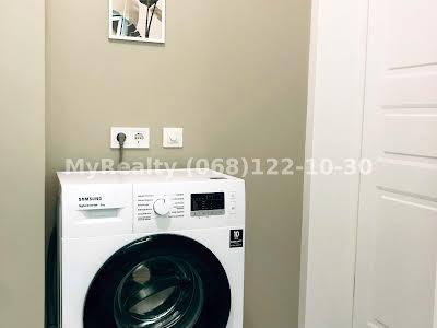 квартира за адресою Богдана Хмельницького вул., 57