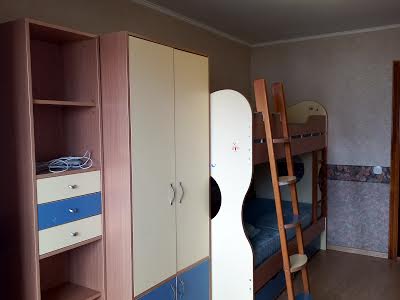 квартира за адресою Анни Ахматової вул., 3-А