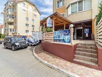 коммерческая по адресу с. Святопетровское, Богдана Хмельницкого ул., 5-В