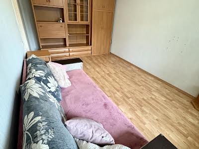 квартира за адресою Введенська вул., 42