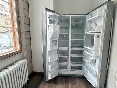 будинок за адресою смт. Козин, Берегова вул.
