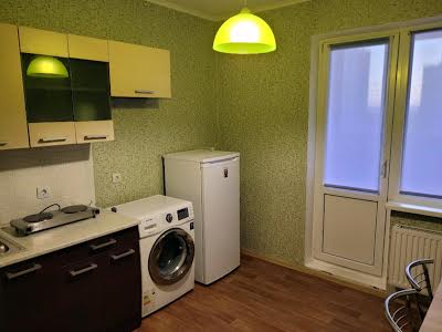 квартира за адресою Єлизавети Чавдар вул., 38
