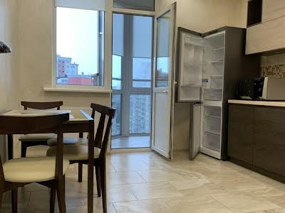 квартира за адресою Степана Рудницького вул. (Академіка Вільямса), 3/7