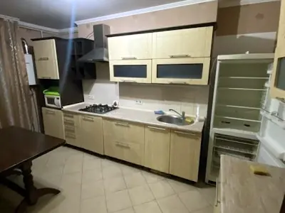 квартира за адресою Теплична вул., 42