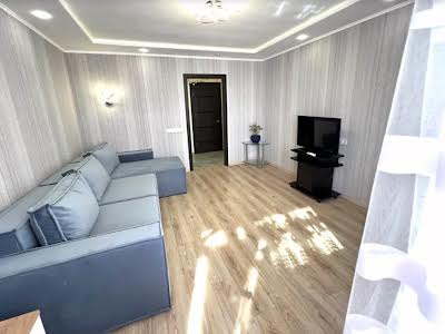 квартира за адресою Київ, Оболонська вул., 25