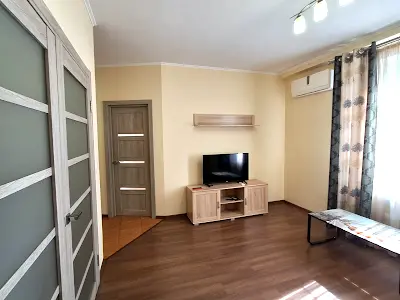 квартира за адресою Дмитра Луценка вул. (Крейсера 
