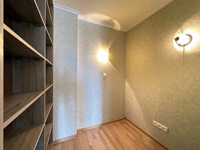 квартира по адресу Урловская ул., 23