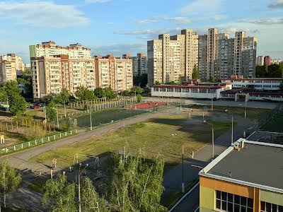 квартира за адресою Київ, Каштанова вул., 11