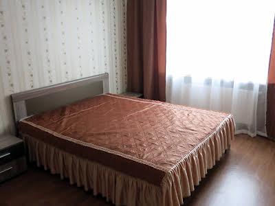 квартира за адресою Софії Русової вул., 1