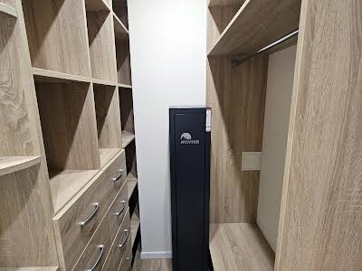 квартира за адресою Драгоманова вул., 2