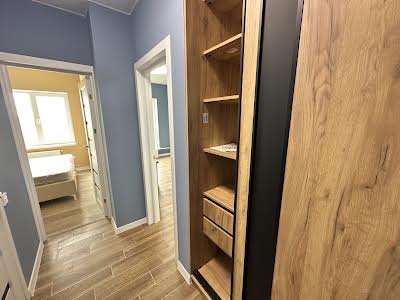 квартира за адресою Теплична вул., 58
