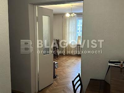 квартира за адресою Старонаводницька вул., 6