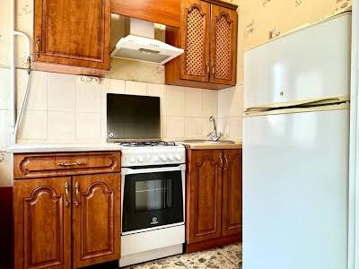 квартира за адресою Набережно-Хрещатицька вул., 35