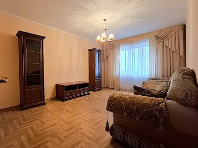 квартира за адресою Академіка Єфремова вул. (Командарма Уборевича), 29/22